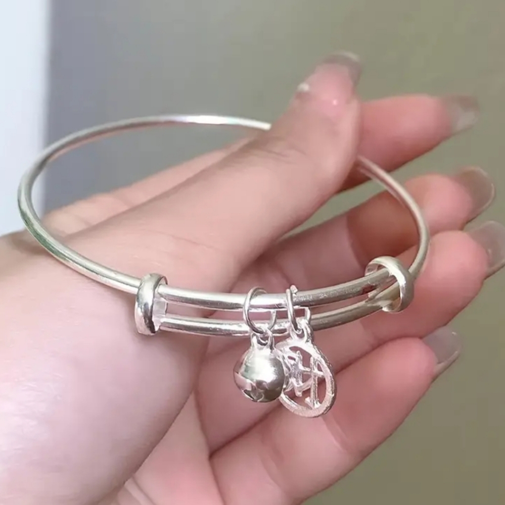 Silver Prosperity Bracelet vintage inspired